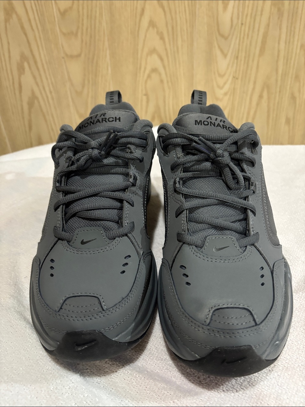 Nike air monarch sz 9.5 brand new